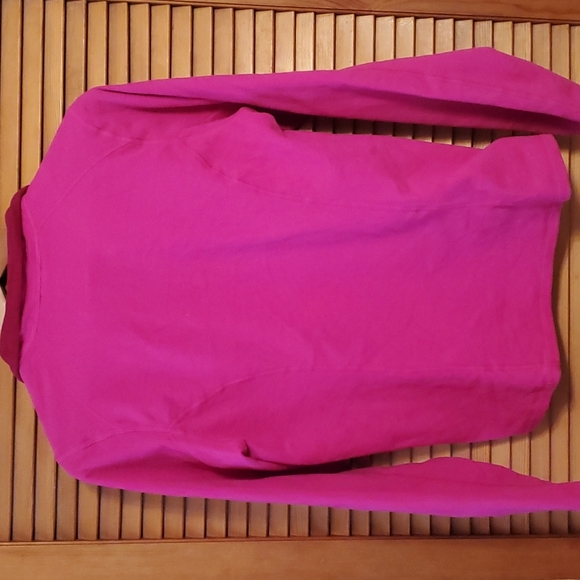 The North Face Pullover - Picture 2 of 3